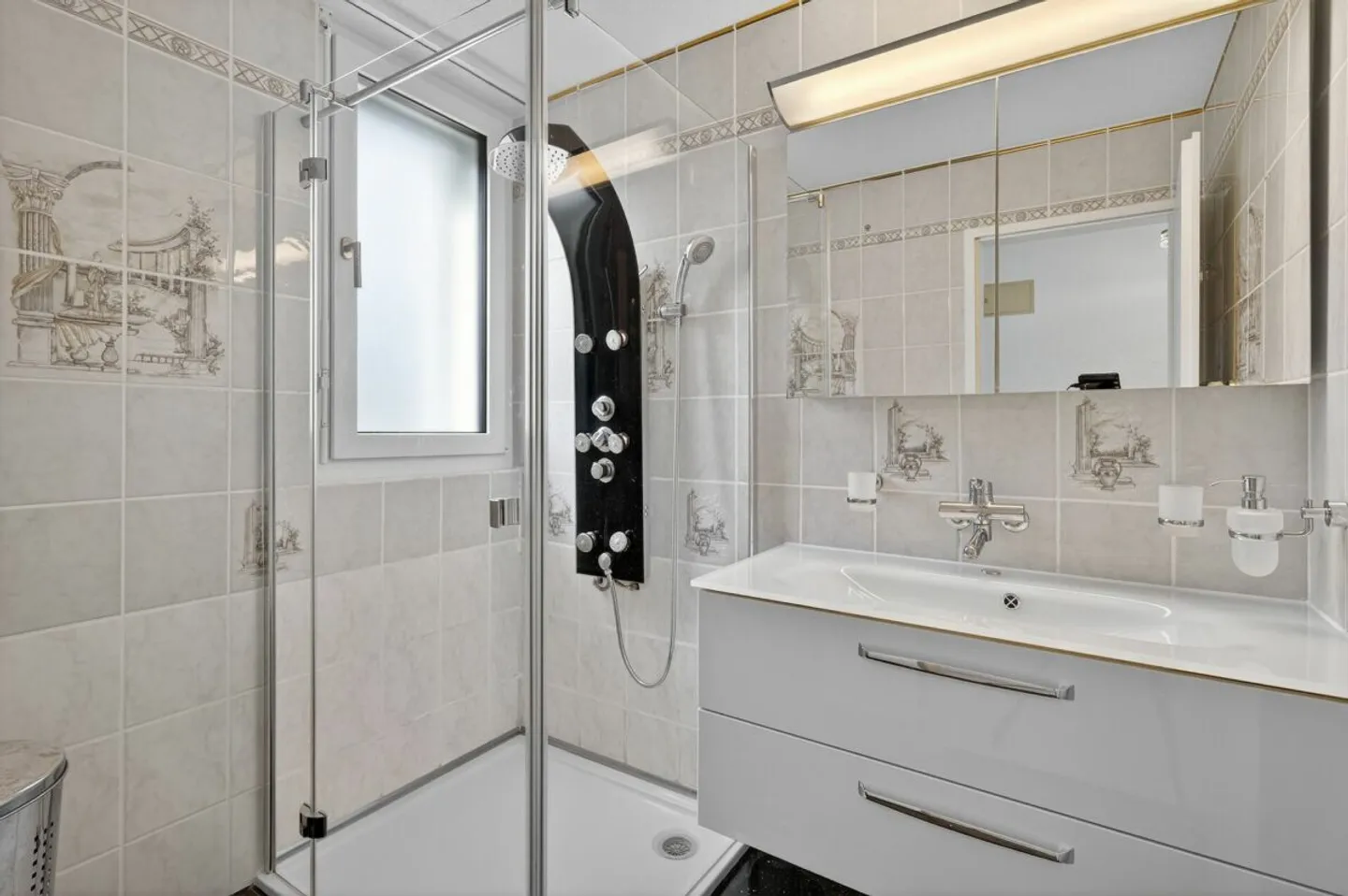 Stilvolle Wohnung mit Uetlibergblick - Foto 8 von 13