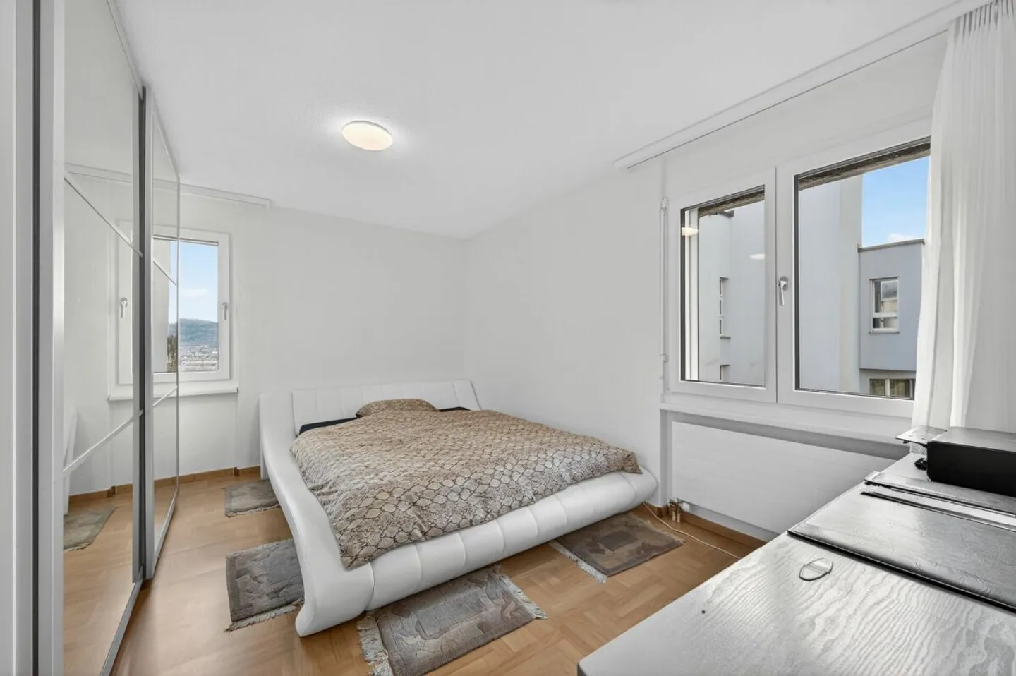 Stilvolle Wohnung mit Uetlibergblick - Foto 9 von 13
