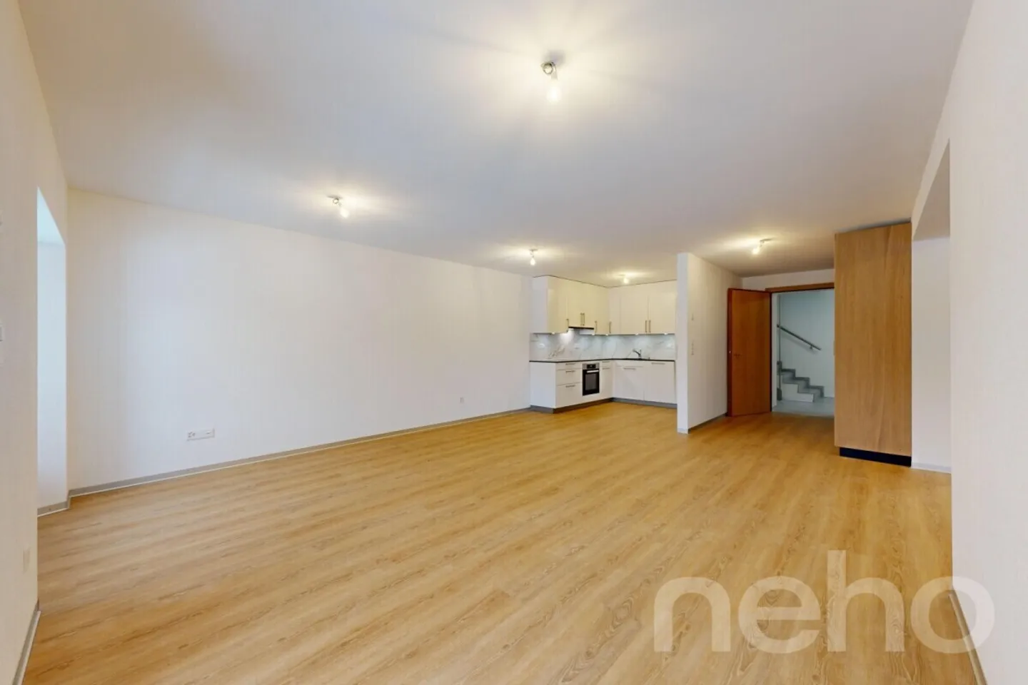 Superbe appartement de 3.5p orienté sud-ouest dans bâtiment historique - Photo 4 sur 13