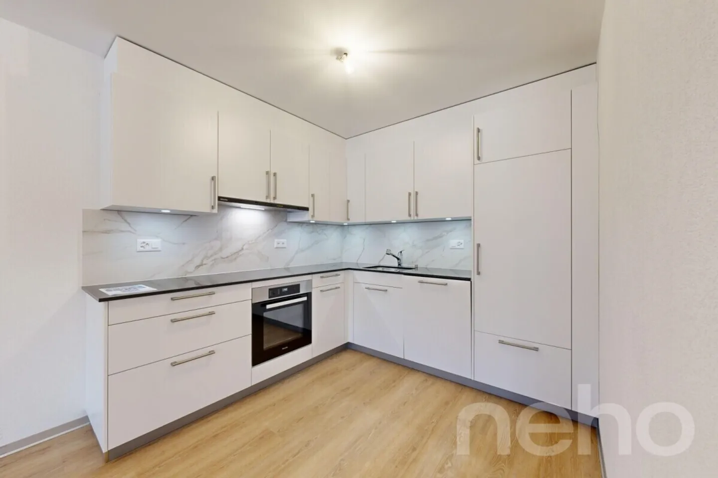 Superbe appartement de 3.5p orienté sud-ouest dans bâtiment historique - Photo 5 sur 13