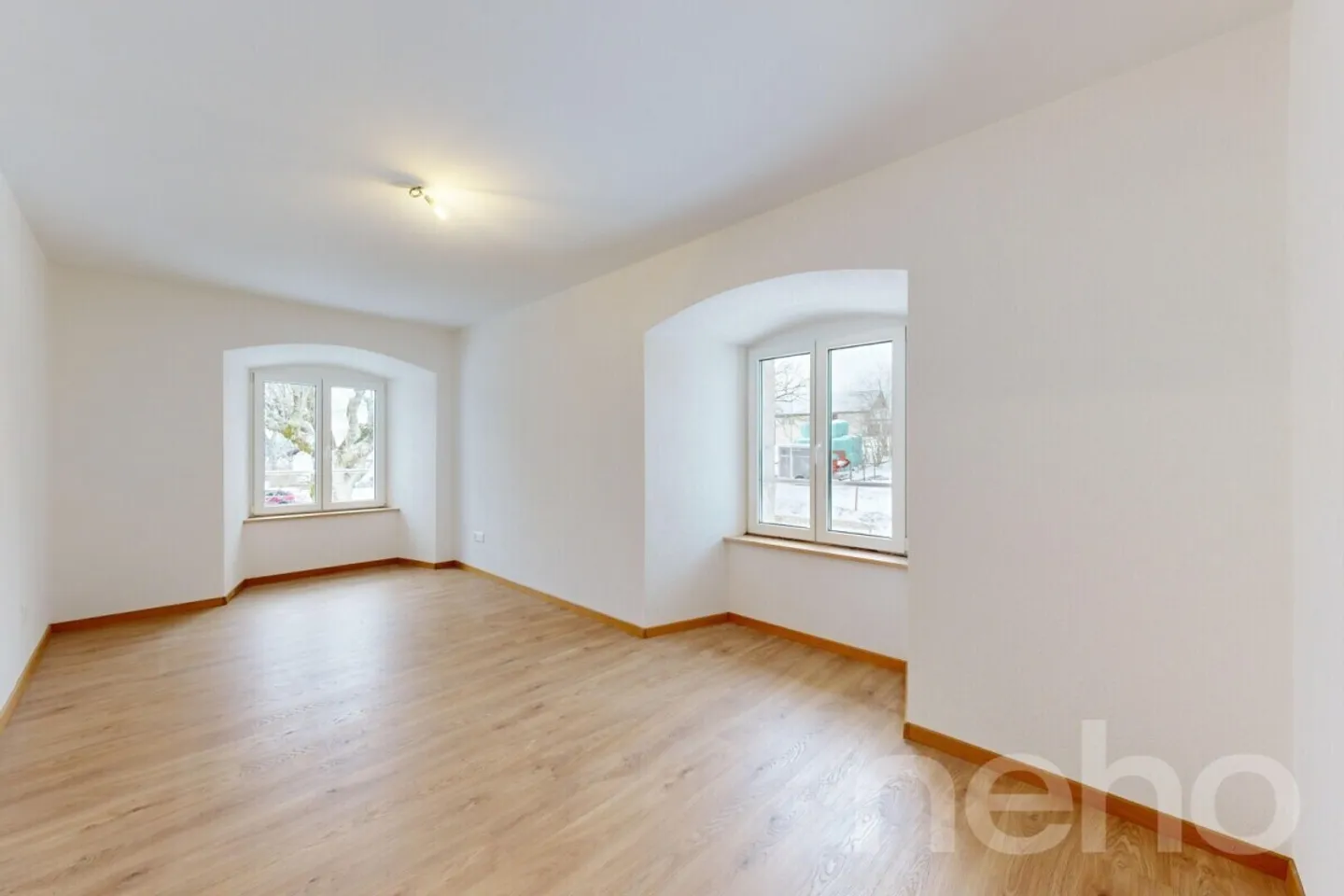 Superbe appartement de 3.5p orienté sud-ouest dans bâtiment historique - Photo 12 sur 13