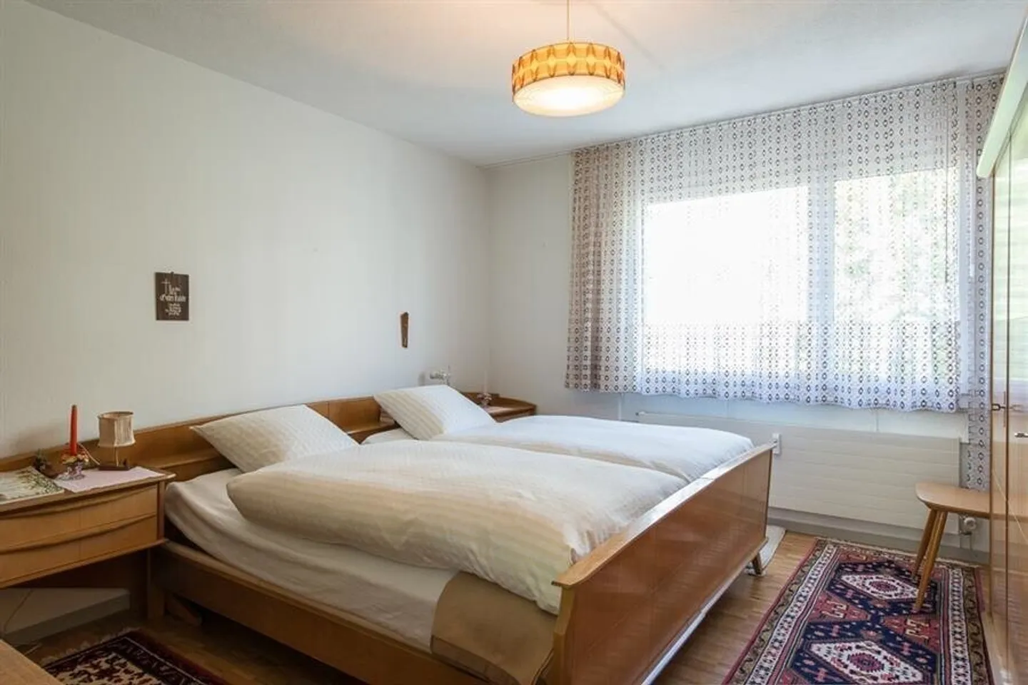 Living in a central location - Photo 3 of 5