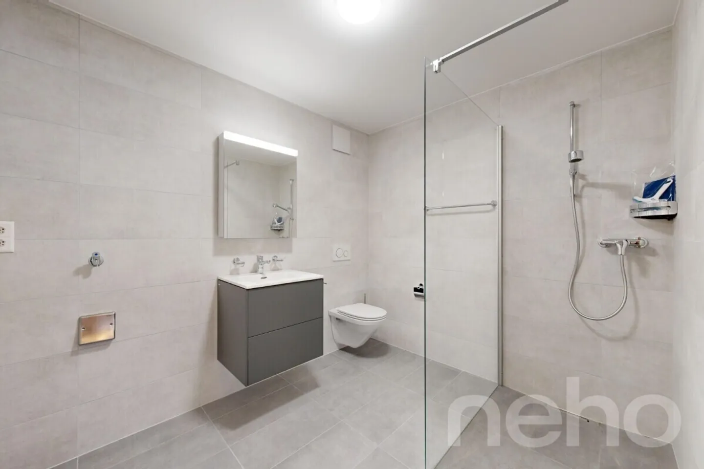 Superbe appartement de 3.5p orienté sud-ouest dans bâtiment historique - Photo 10 sur 13