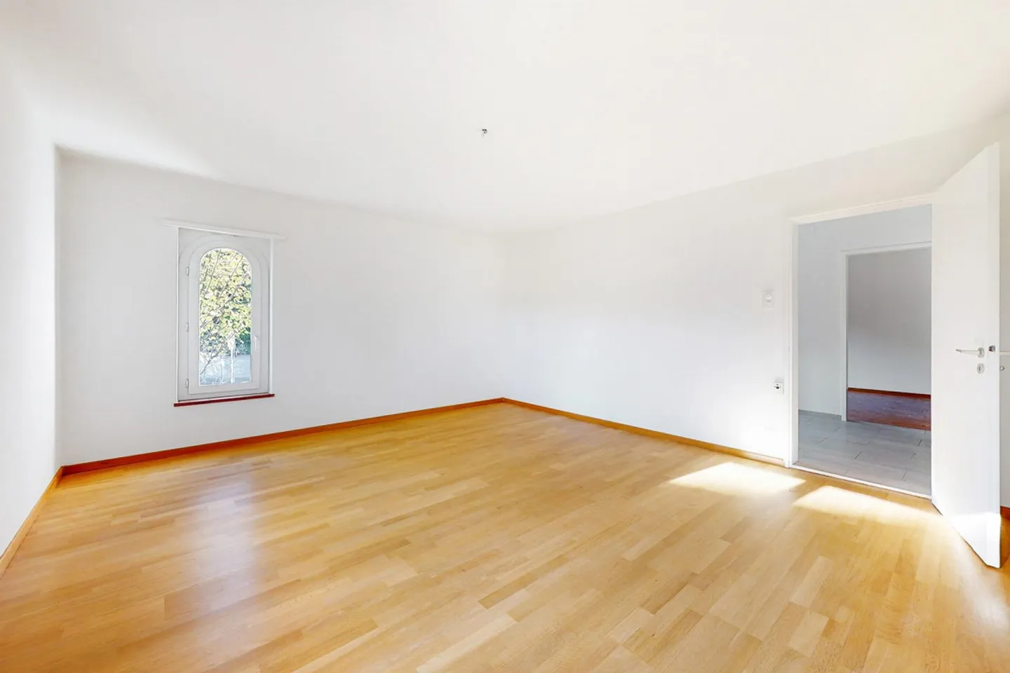 Bright and family-friendly 3.5-room apartment in Rüschlikon - Photo 3 of 5