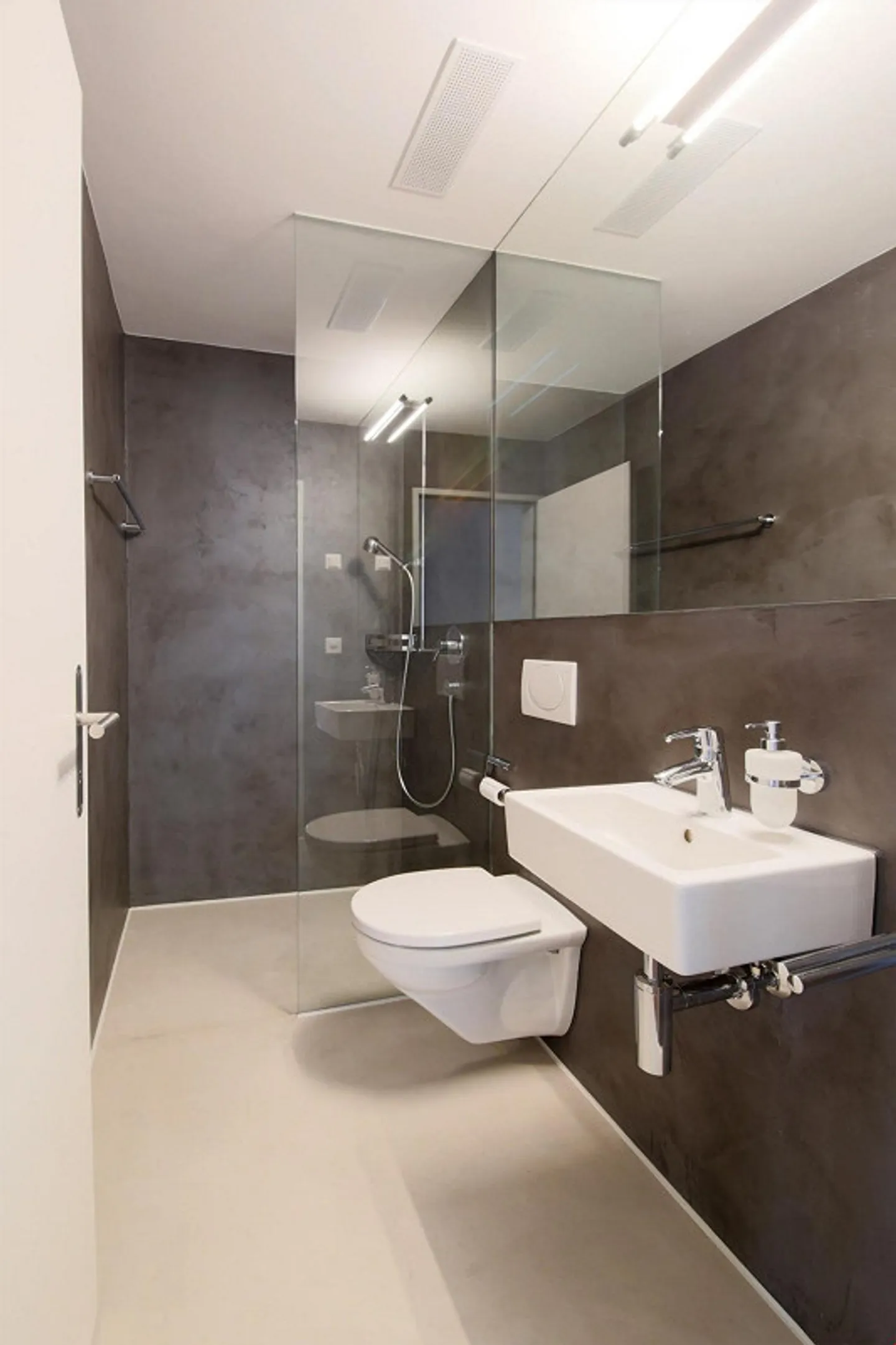 Special 4.5 Room Apartment on the 1st Floor - Photo 5 of 9