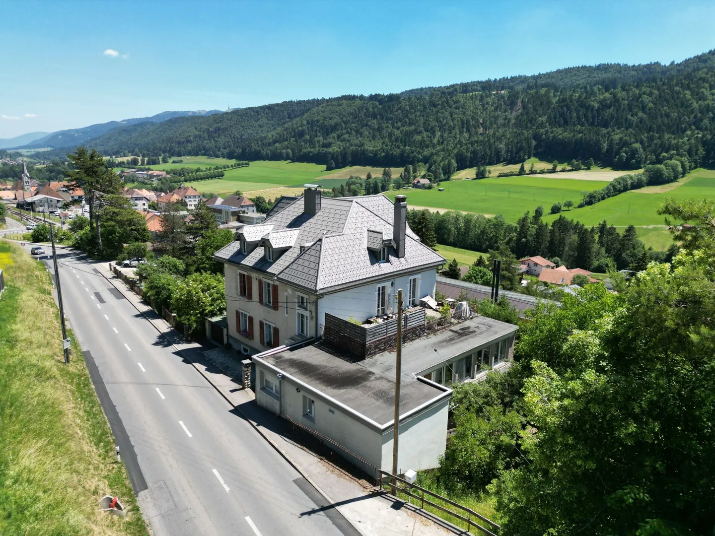 Renan, Mietgebäude mit 5 Wohnungen und Parkplätzen - 5,3 % - Foto 2 von 3