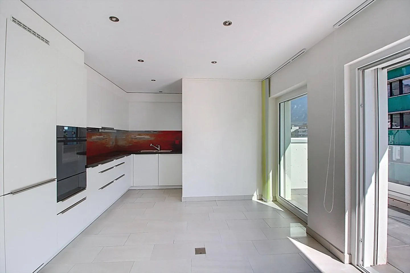 3.5 Room Apartment - Photo 11 of 30