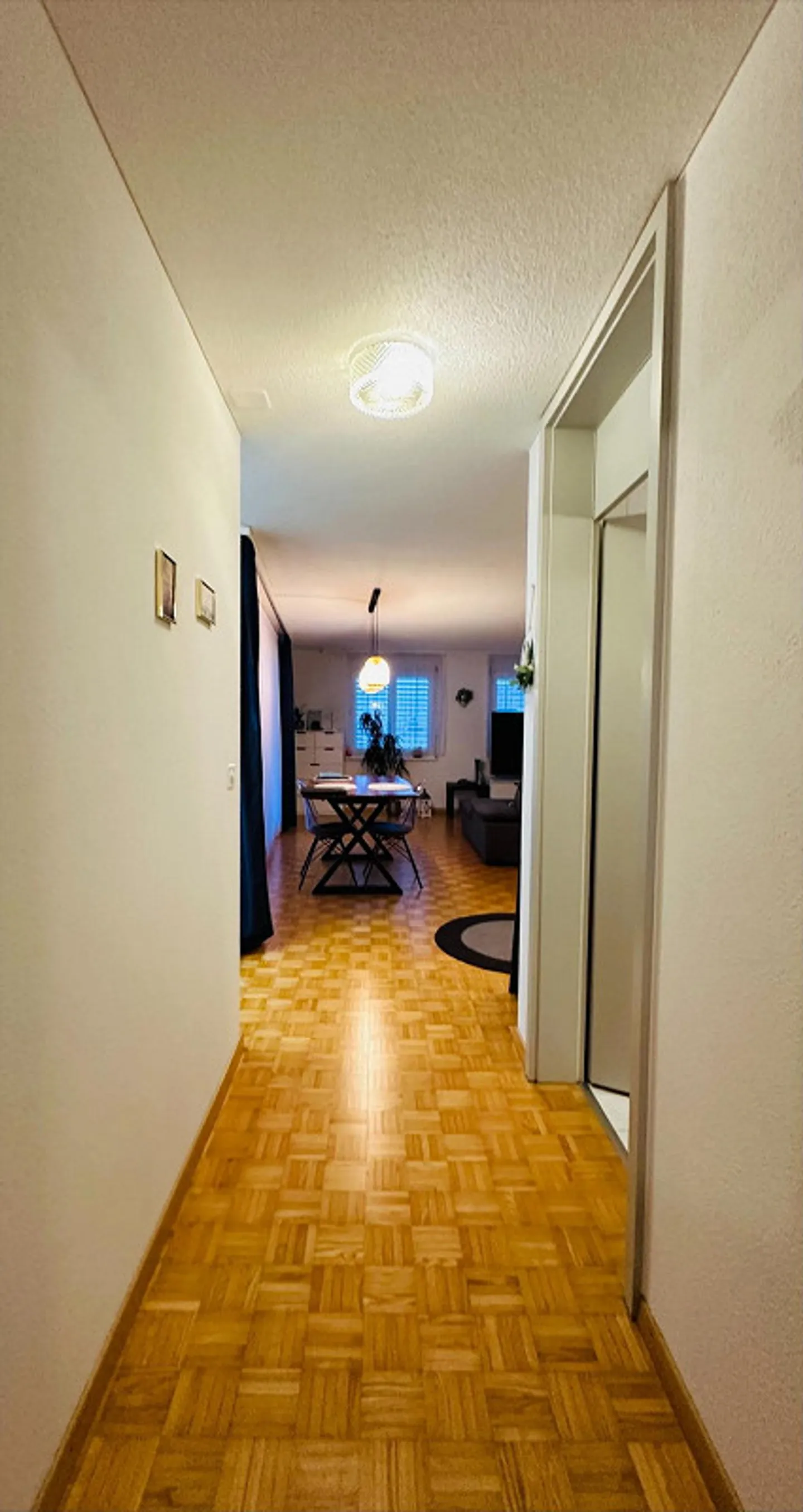 Bright 2.5-room apartment with two balconies in the center of Hochdorf - Photo 6 of 10