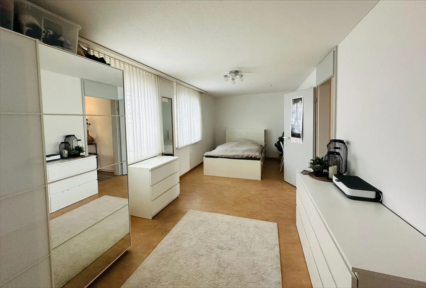 Bright 2.5-room apartment with two balconies in the center of Hochdorf - Photo 7 of 10