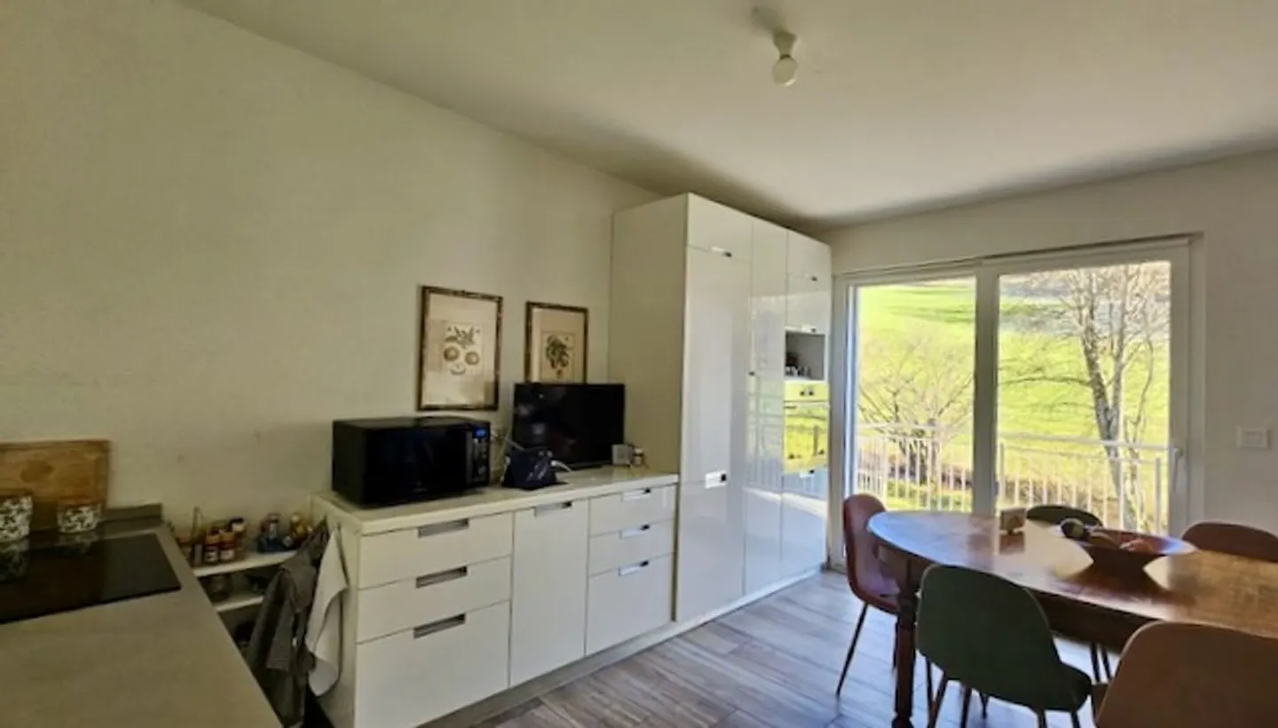 Villa adiacente situata in un piacevole quartiere ricercato di Fleurier - Foto 11 di 13