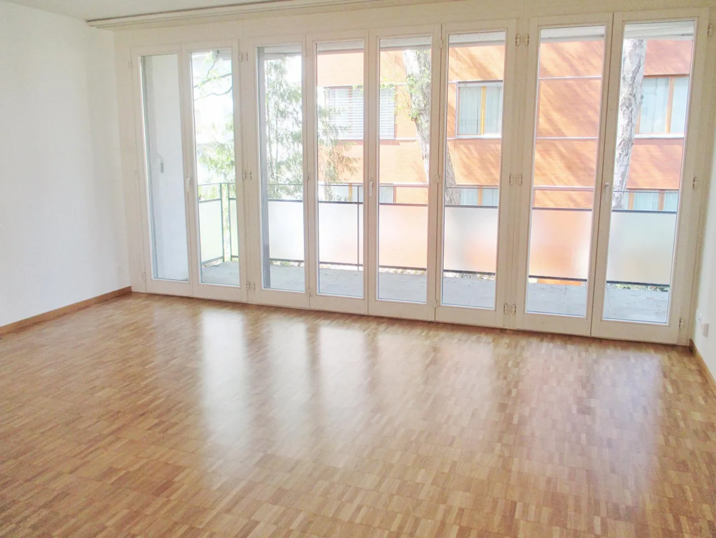 Charming 3-room apartment in Lucerne - Photo 2 of 11