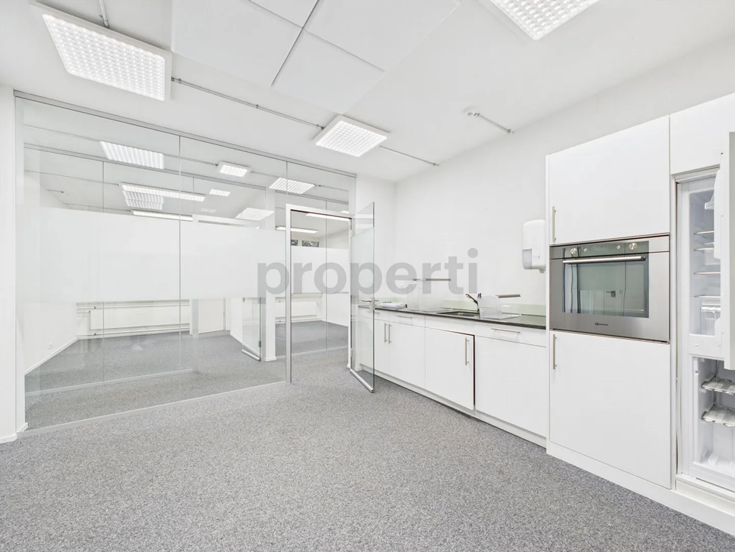 Exquisite office with versatile usage options in Aarwangen... - Photo 1 of 9