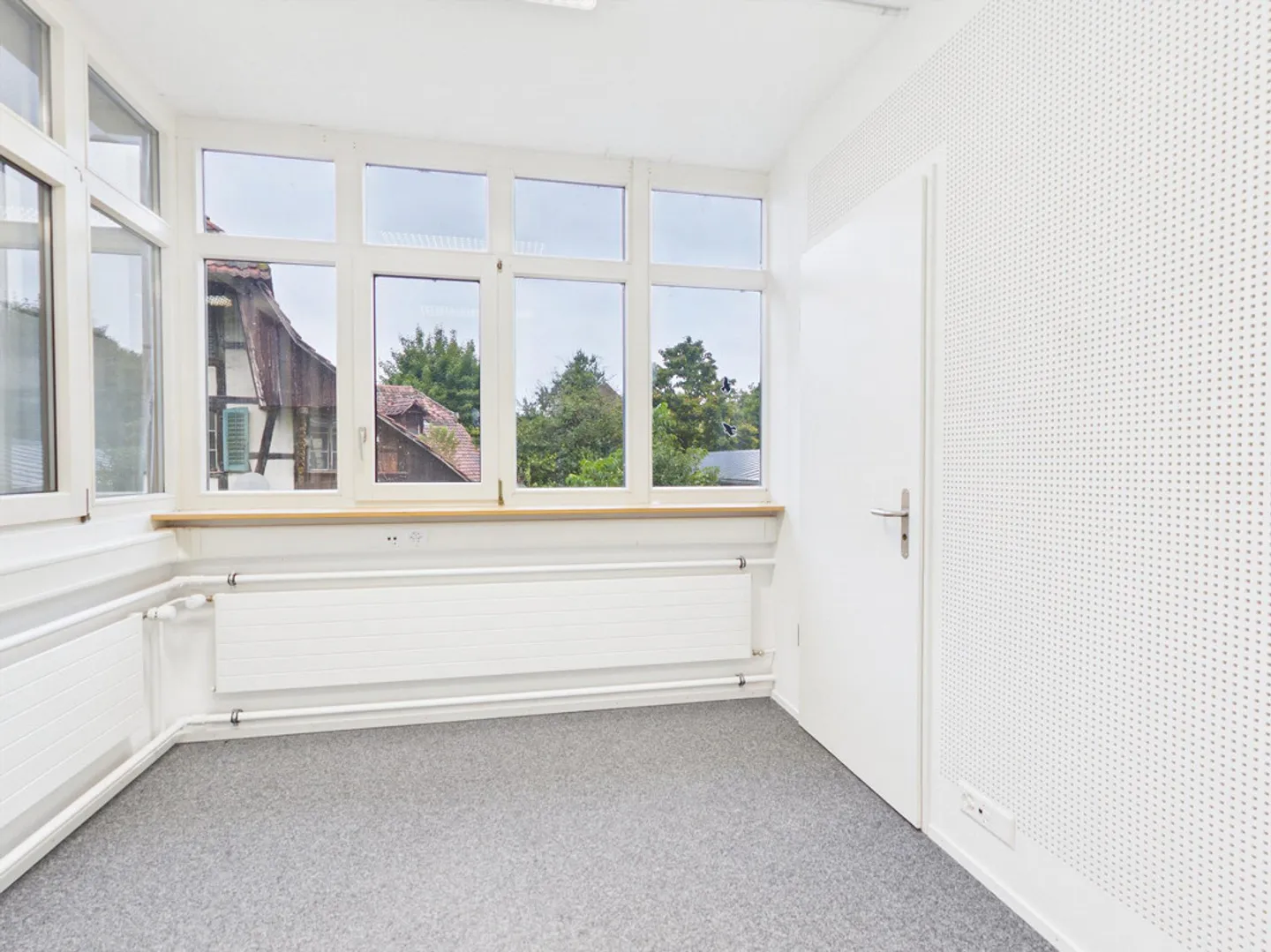 Exquisite office with versatile usage options in Aarwangen... - Photo 7 of 9