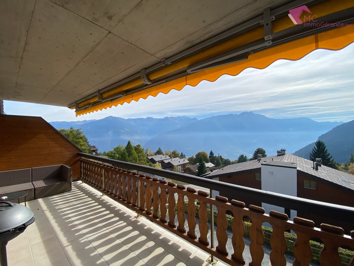 Ovronnaz - Charmante 2,5 Zimmer Süd - atemberaubende Aussicht - Foto 2 von 14