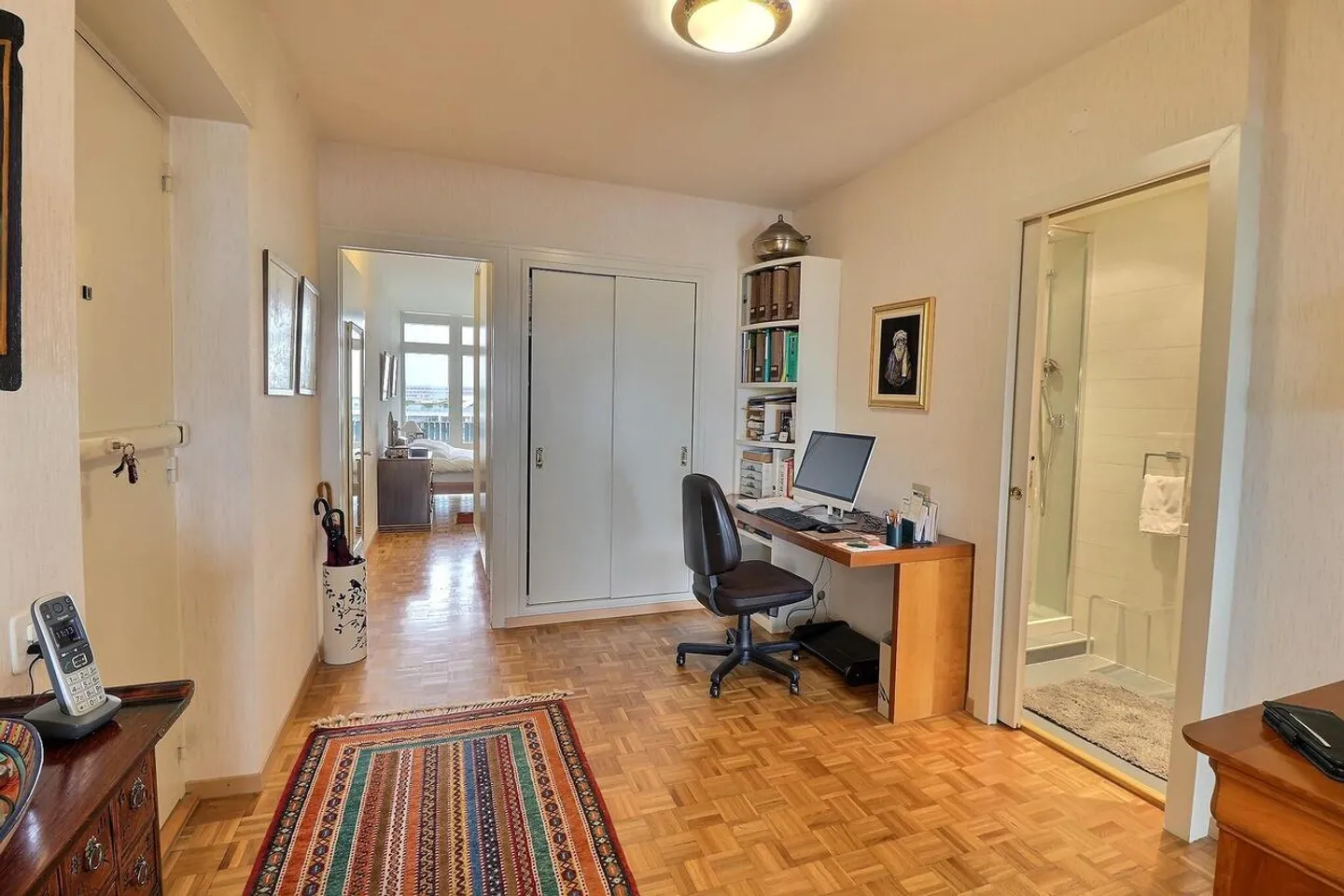 Superb apartment on a high floor with a pool in occupied life annuity without rent - Photo 9 of 15