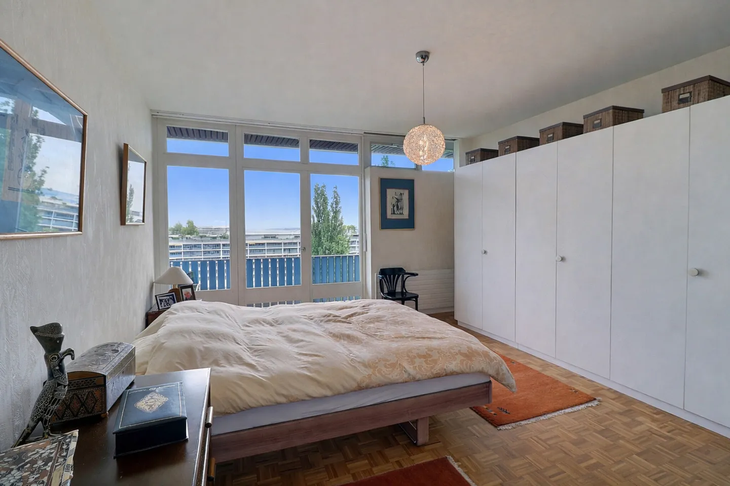 Superb apartment on a high floor with a pool in occupied life annuity without rent - Photo 10 of 15