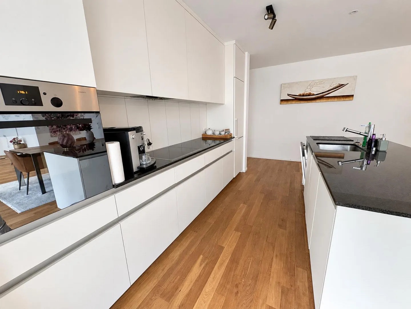 Moderno appartamento giardino di 4,5 stanze al piano terra a Reinach AG - Foto 5 di 16