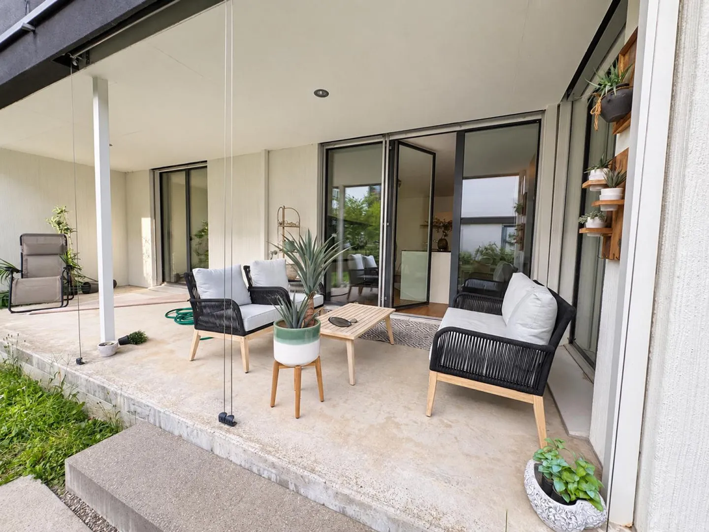 Moderno appartamento giardino di 4,5 stanze al piano terra a Reinach AG - Foto 6 di 16