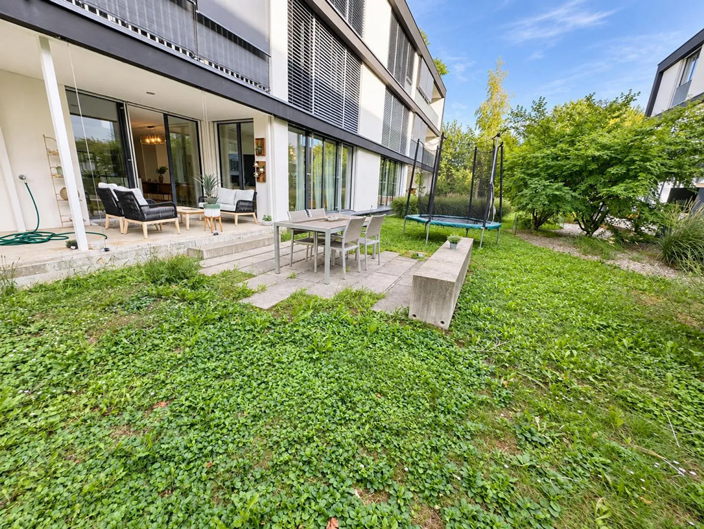 Moderno appartamento giardino di 4,5 stanze al piano terra a Reinach AG - Foto 8 di 16