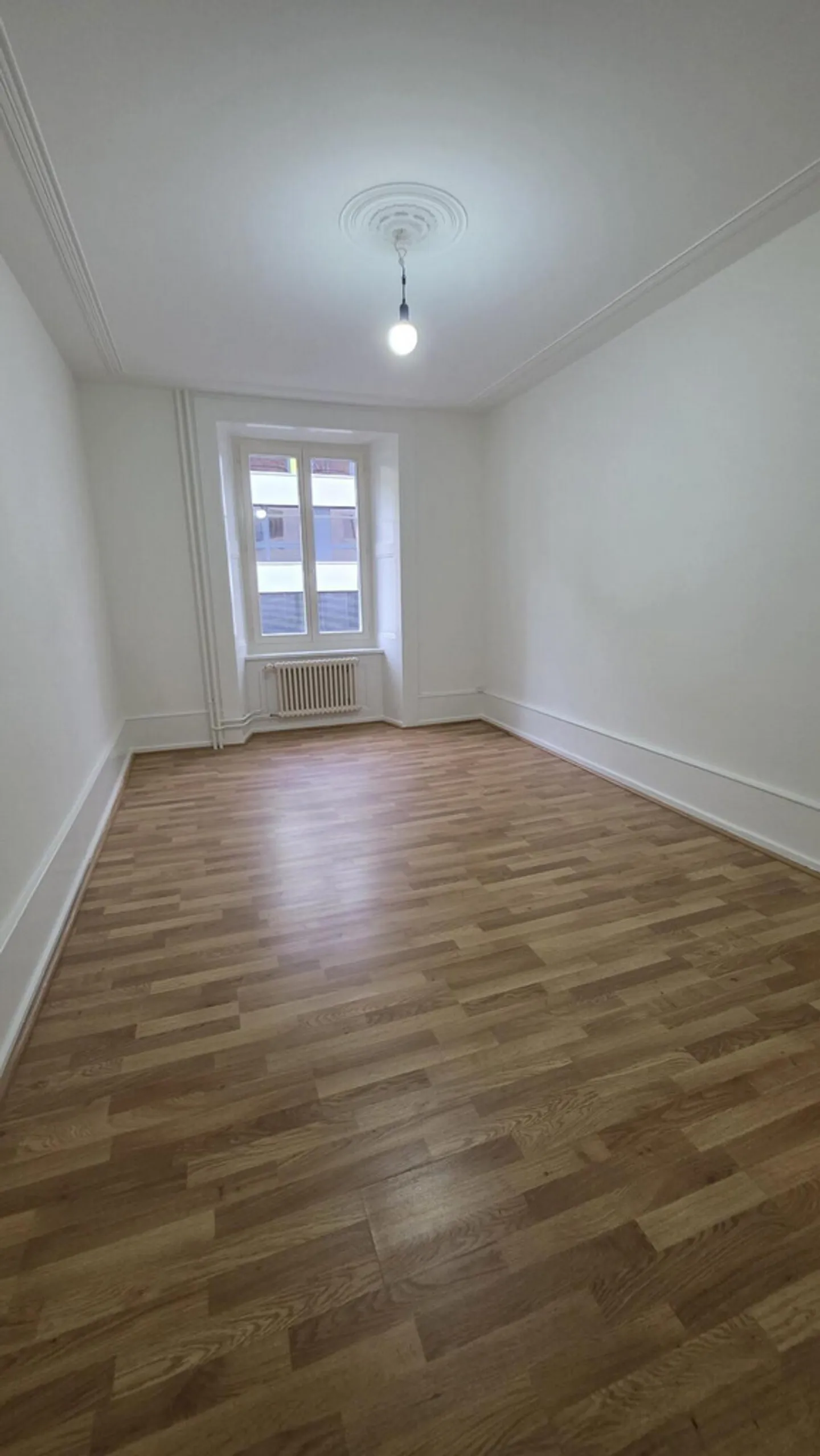 Beautiful 4-room apartment in the city center - Photo 7 of 10