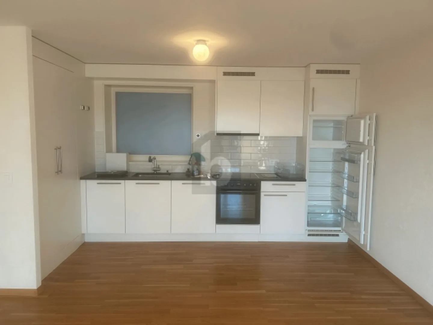 LEBEN SIE DEN KOMFORT EINER NEUEN UND ZENTRALEN IMMOBILIE - Foto 4 von 6