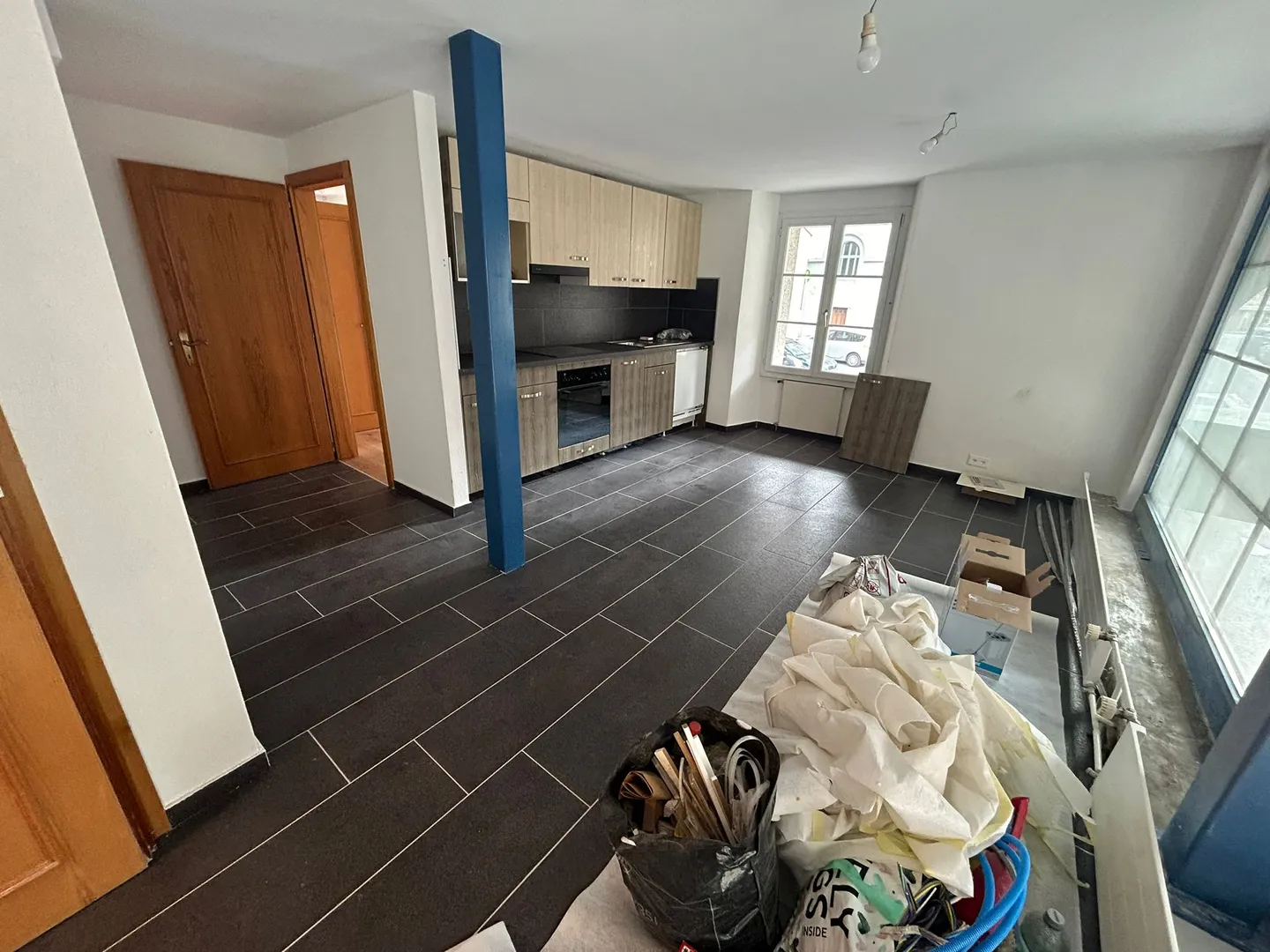 Charming 2.5-Room Apartment - Photo 3 of 7