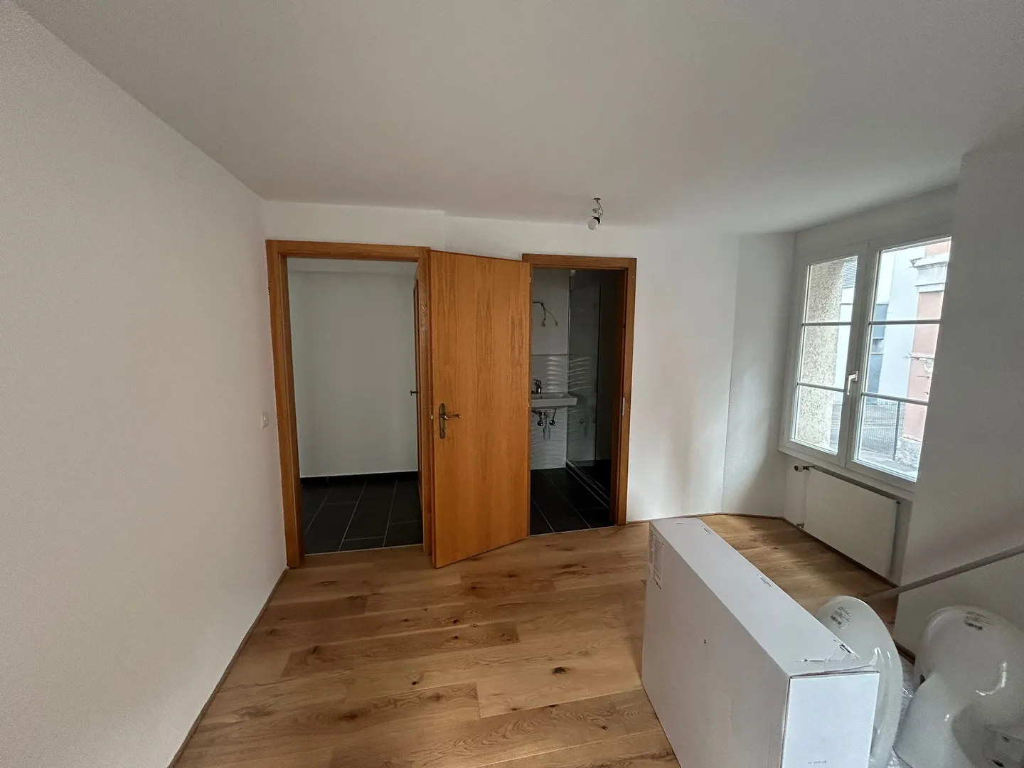 Charming 2.5-Room Apartment - Photo 4 of 7