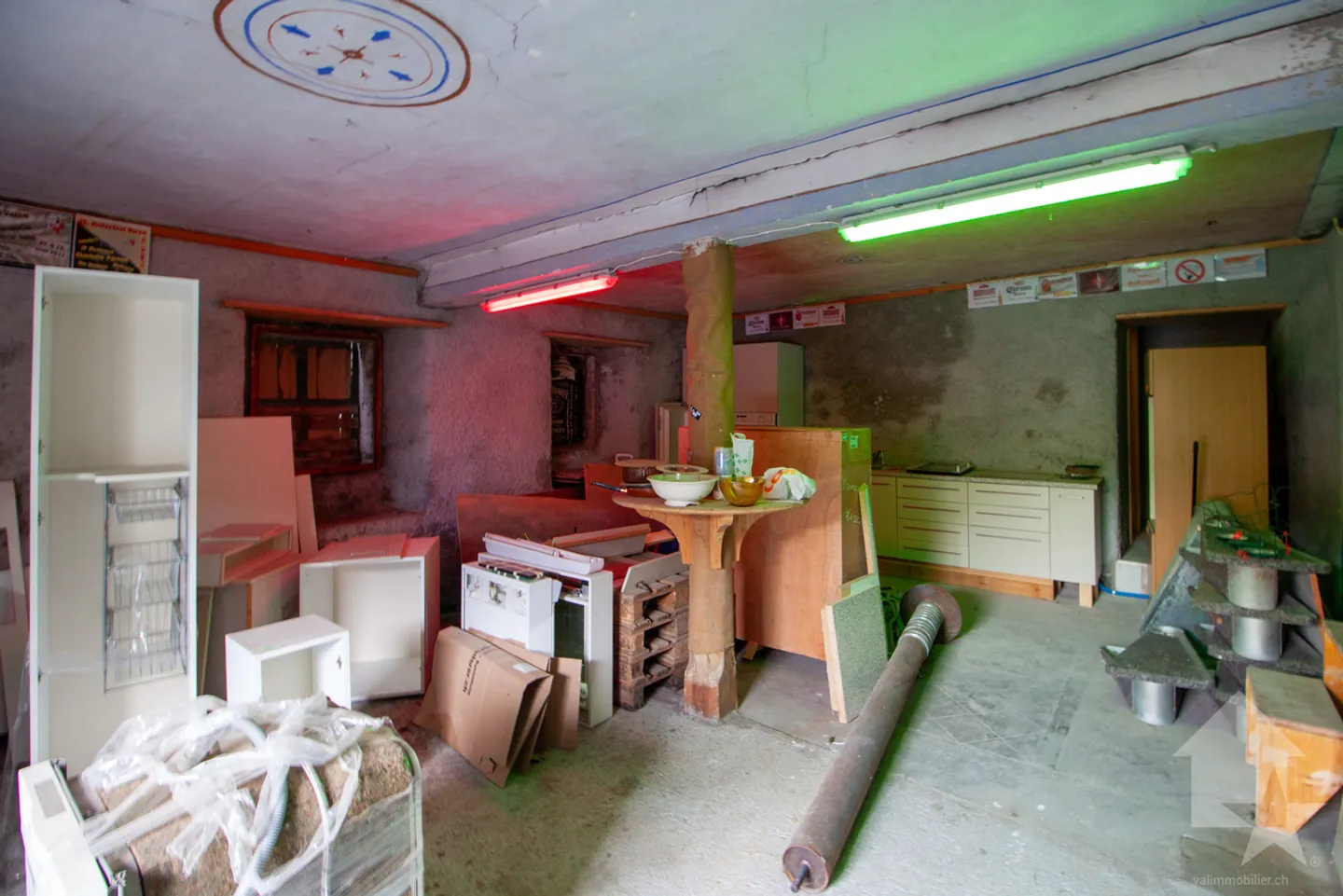 Ampia casa di villaggio di 350 m2 da ristrutturare nel centro di Varen - Foto 8 di 22
