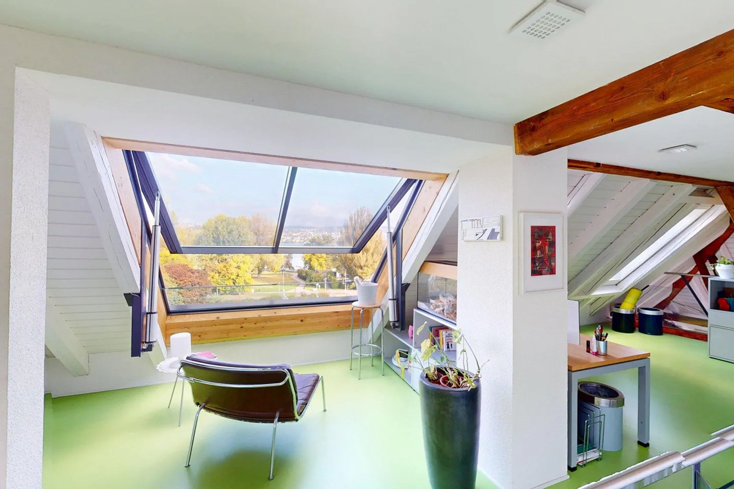 Luxury Apartment with Rooftop Terrace - Photo 7 of 11