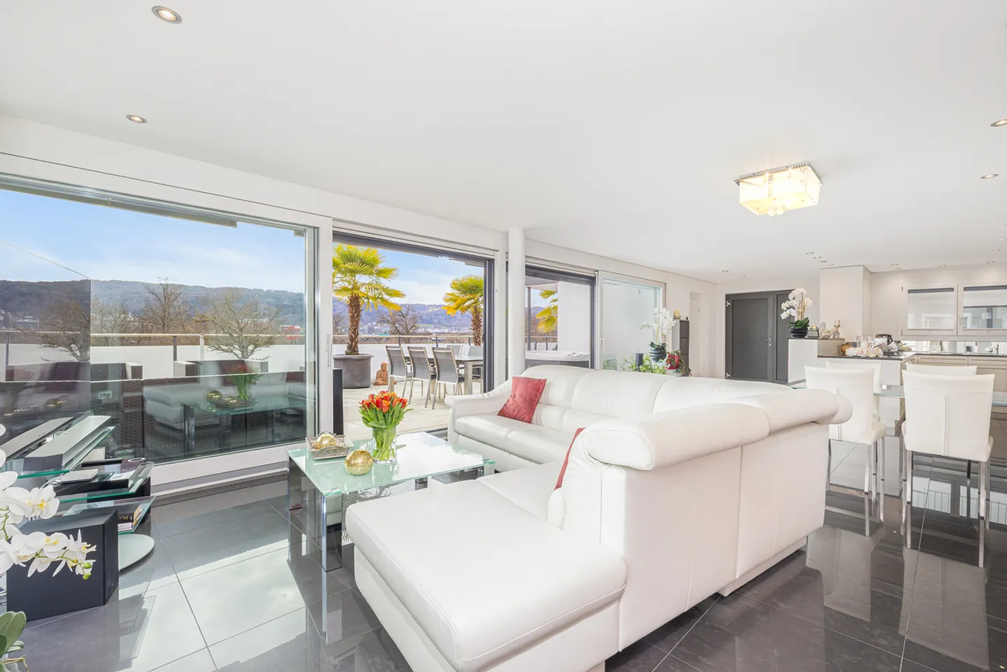 High-quality terrace apartment with wellness atmosphere - Photo 6 of 13