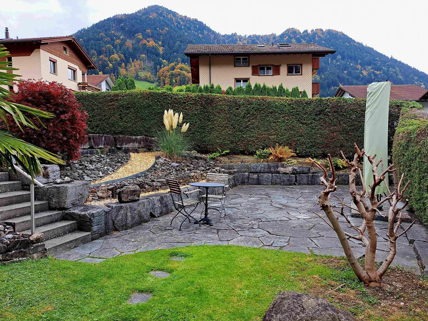 Casa bifamiliare in una posizione molto soleggiata - Foto 2 di 30