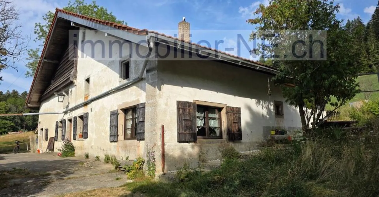 Charming renovated farmhouse with a magnificent large garden - Photo 1 of 13