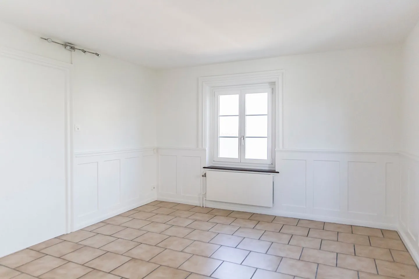 Bright 2.5-room apartment with garden use - Photo 1 of 6