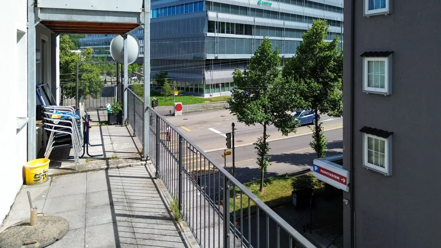 Investissement avec un avenir - entièrement loué et rénové - Photo 3 sur 15