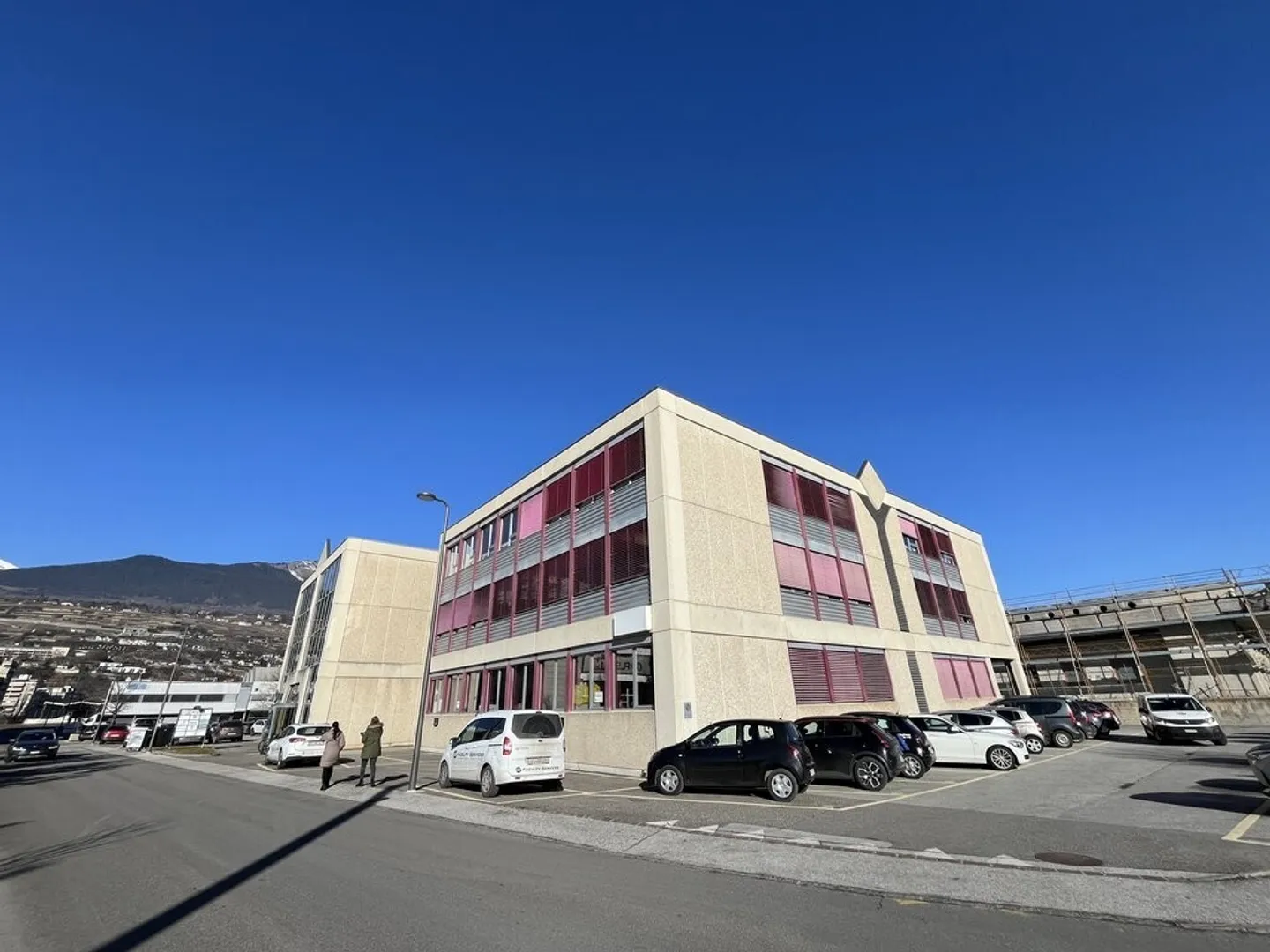 Lokale Handwerkskunst zu vermieten in der Industriezone von Sion - Foto 1 von 7