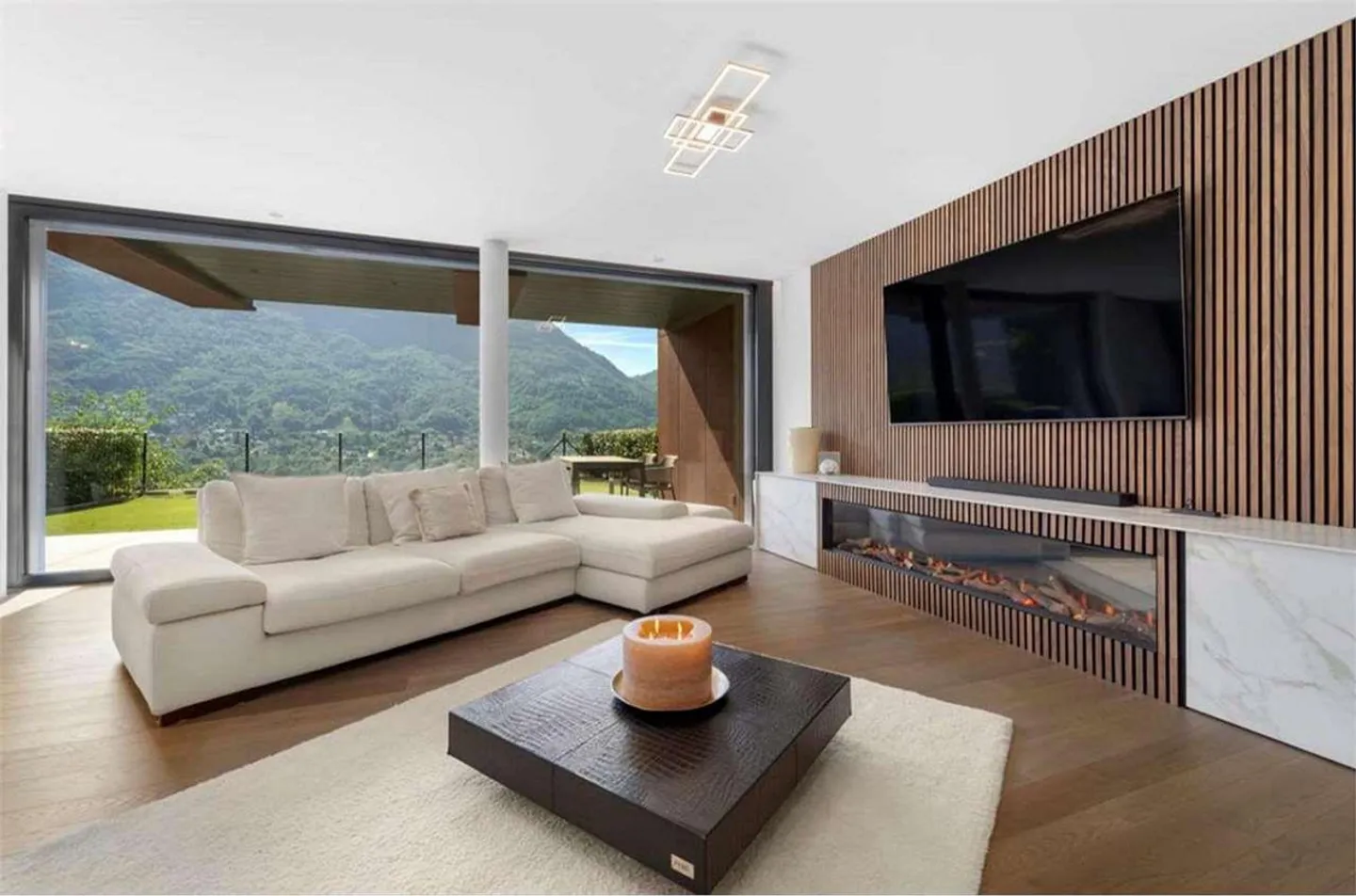 Duplex mit Seeblick, Garten und Schwimmbad - Foto 3 von 13