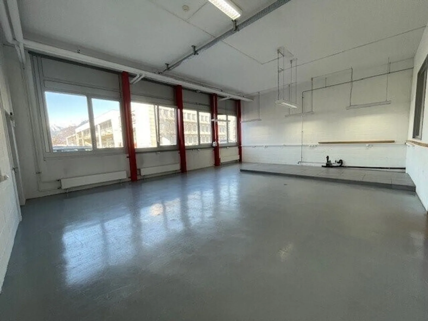 Lokale Handwerkskunst zu vermieten in der Industriezone von Sion - Foto 5 von 7