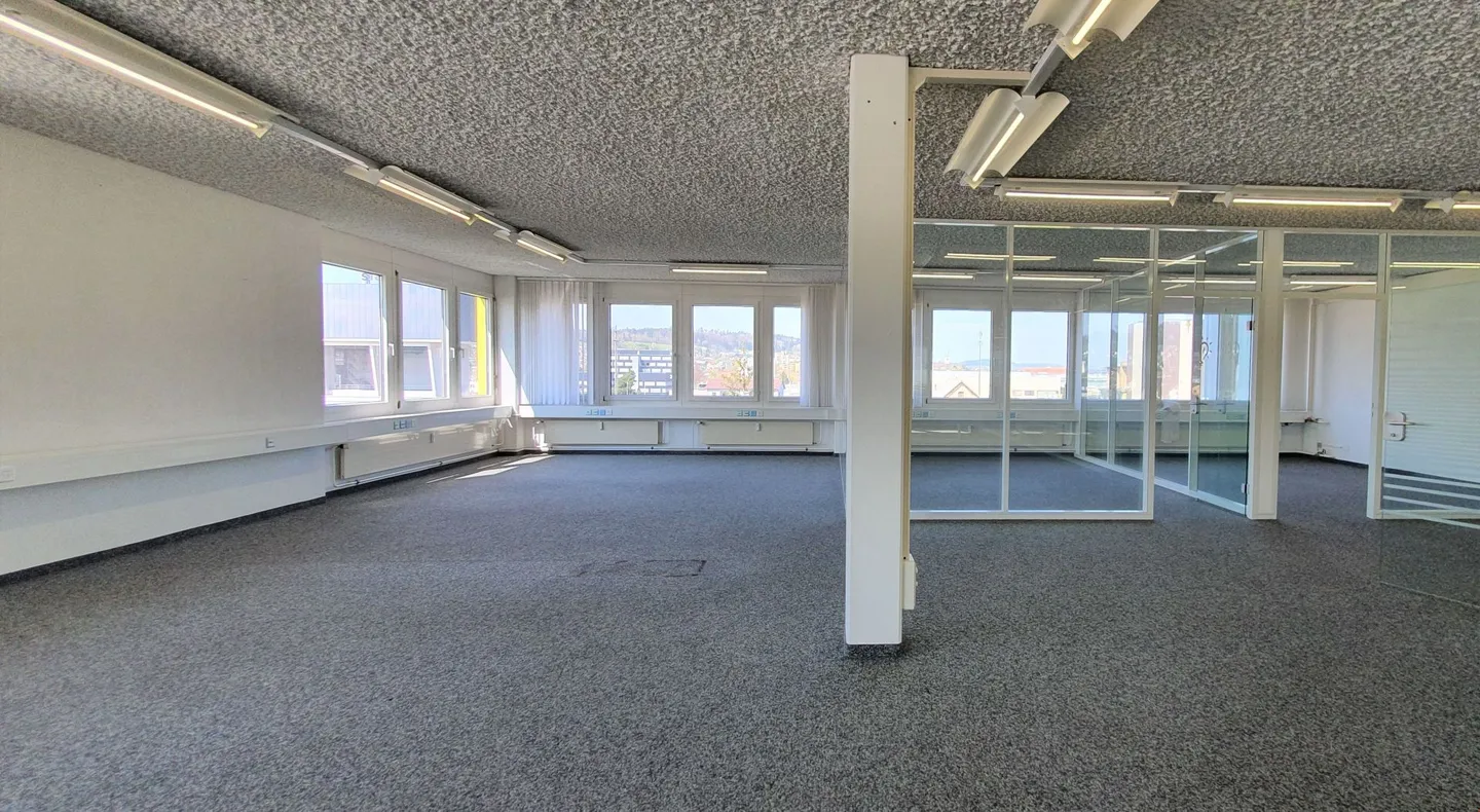 Espace ouvert, bureaux individuels et salle de réunion - tout en un ! - Photo 12 sur 13