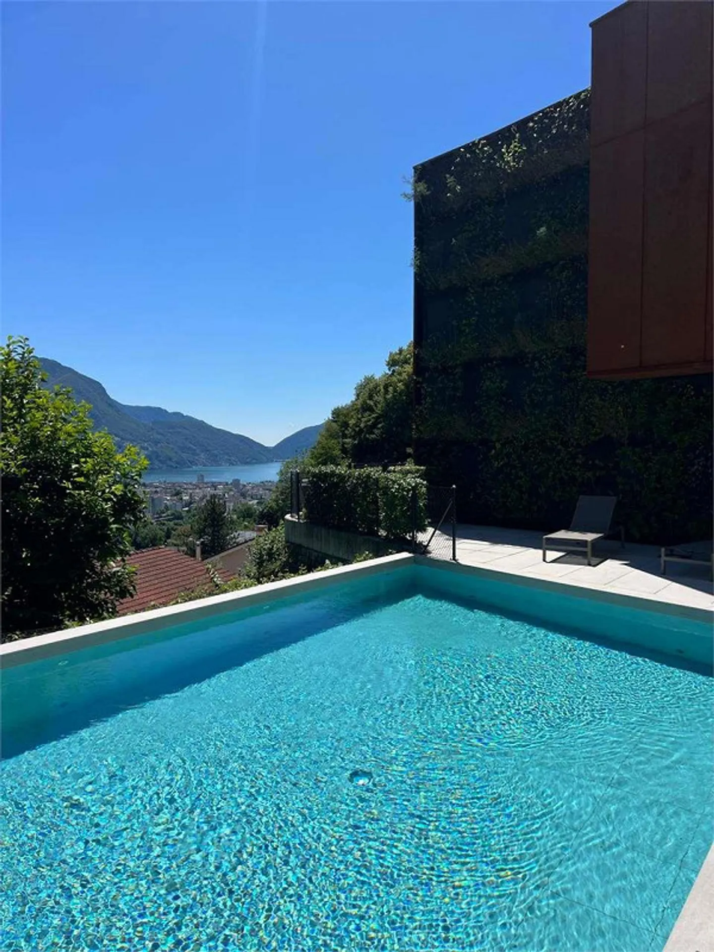 Duplex mit Seeblick, Garten und Schwimmbad - Foto 7 von 13