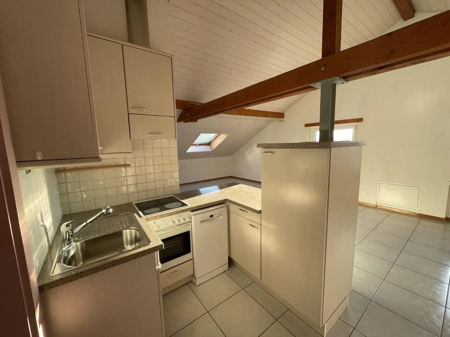 Courtelary, appartamento di 2.5 locali al 4° piano con ascensore - Foto 3 di 6