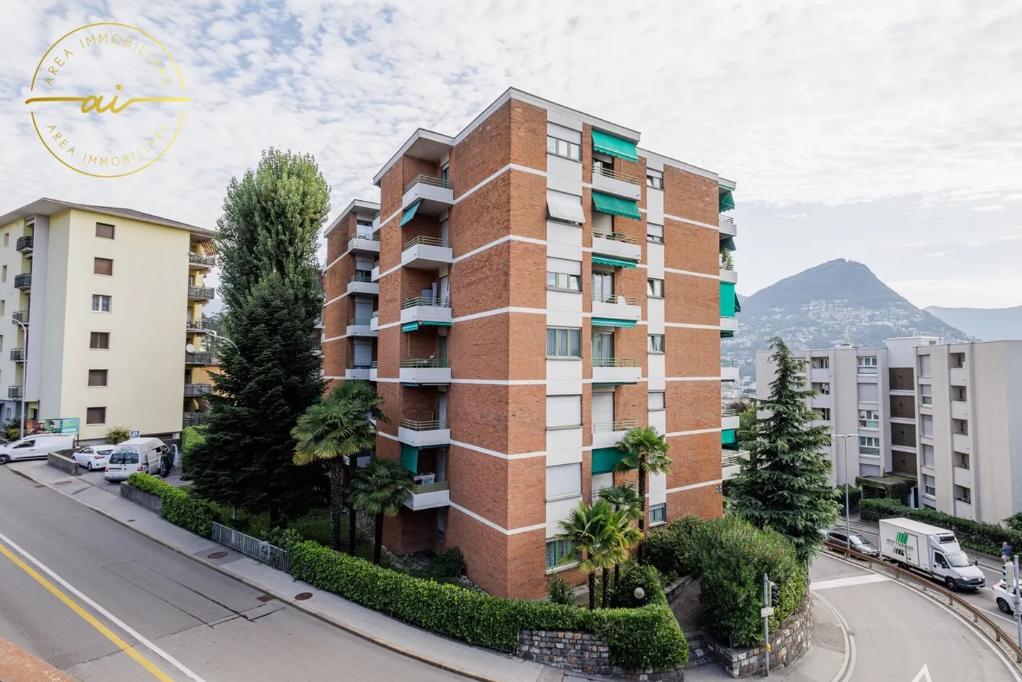 Appartamento 4.5 stanze con tre balconi nel centro di Lugano - Foto 6 di 13