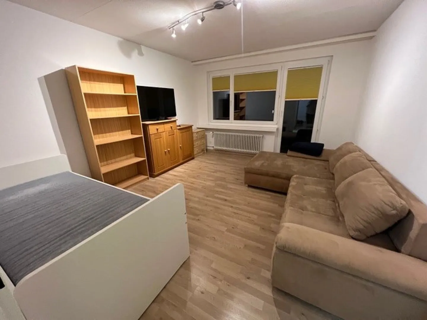 Large 4.5-room apartment (limited from 01.05.2026 to 31.10.2026) - Photo 1 of 6