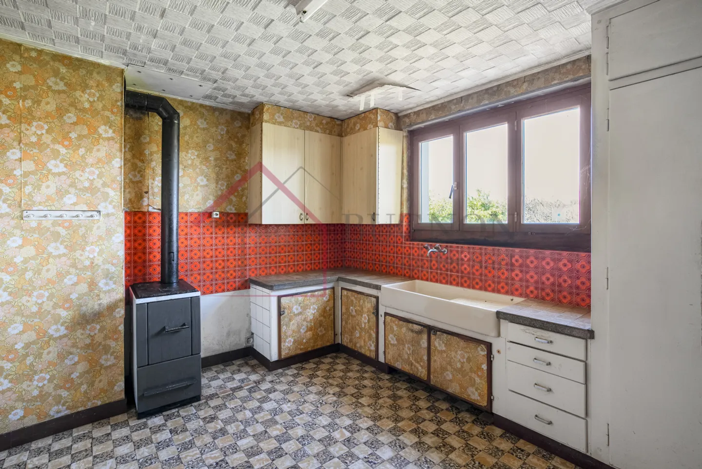 Casa unifamiliare da ristrutturare - Foto 5 di 17