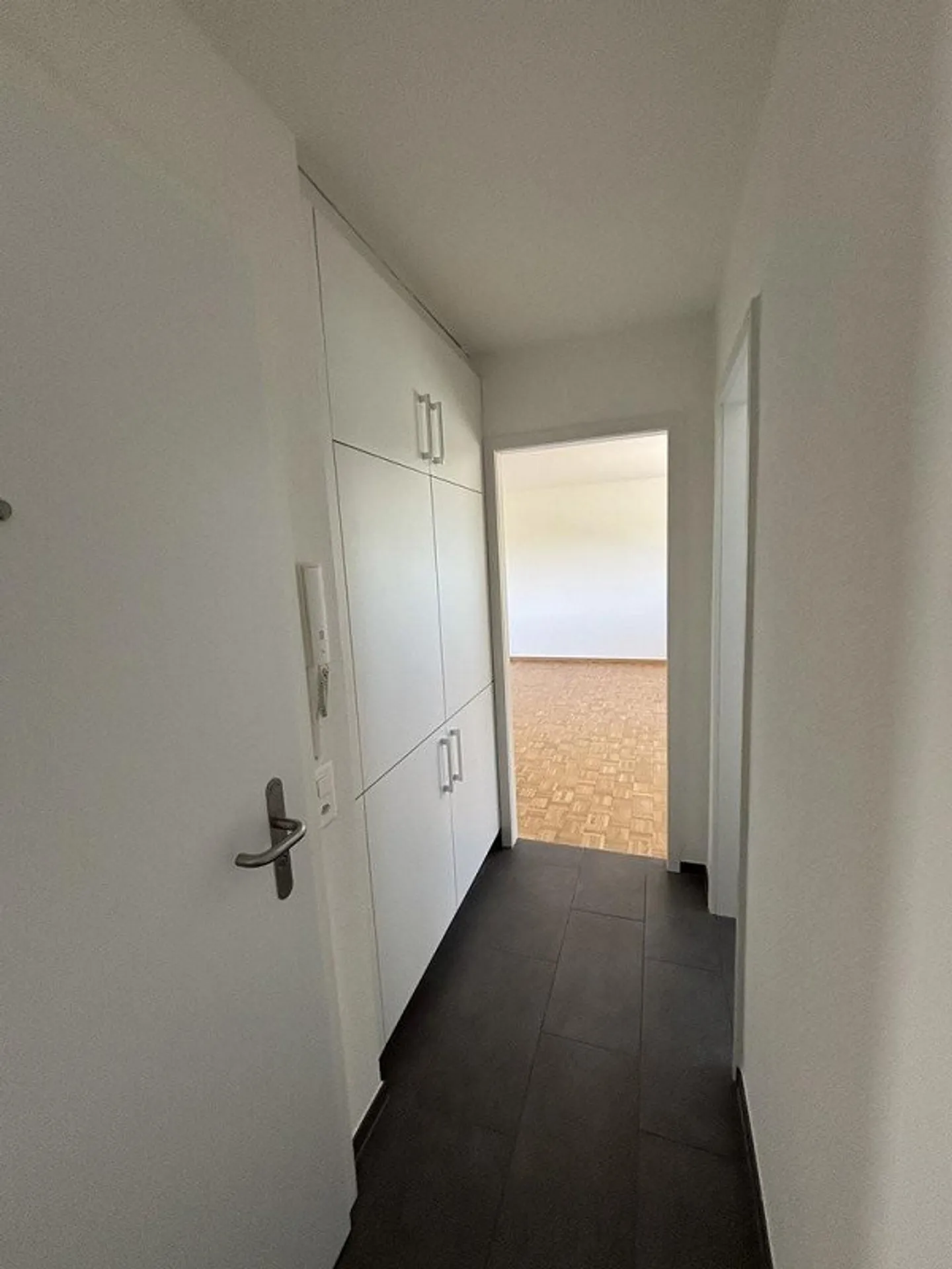 Geräumige Attika-Wohnung mit Balkon - Foto 6 von 9