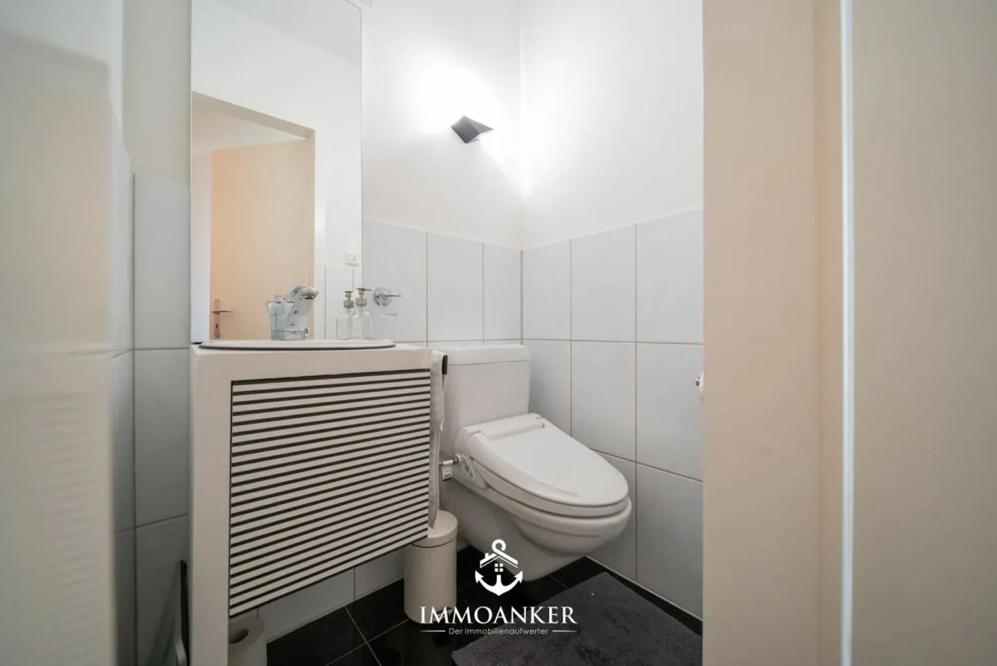 Four Rooms. One Lake. Countless Moments of Happiness - 4.0 Room Apartment in Greifensee - Photo 12 of 13