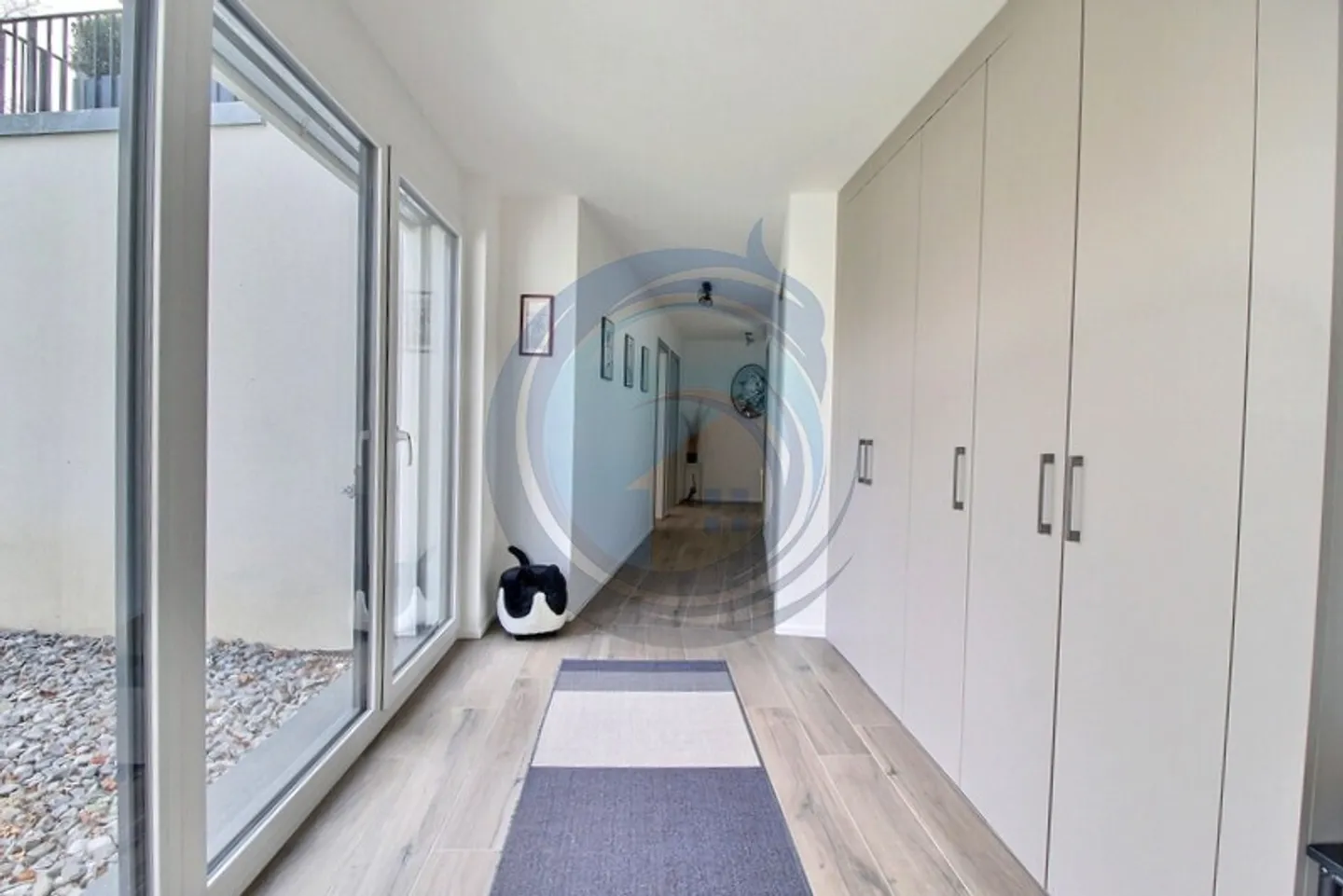 Spacious 4.5 Room Apartment on Garden Level - Photo 6 of 16