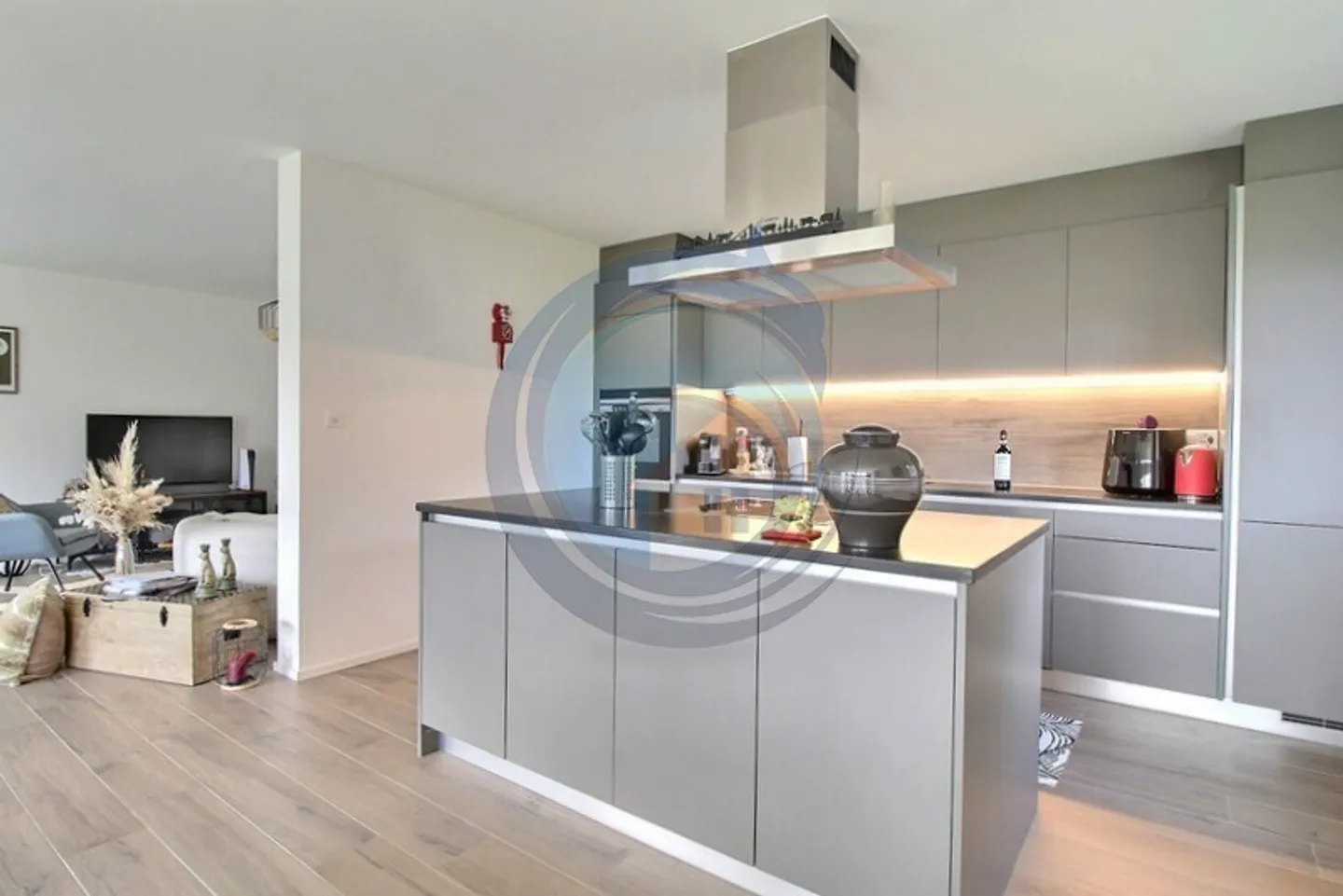 Spacious 4.5 Room Apartment on Garden Level - Photo 9 of 16