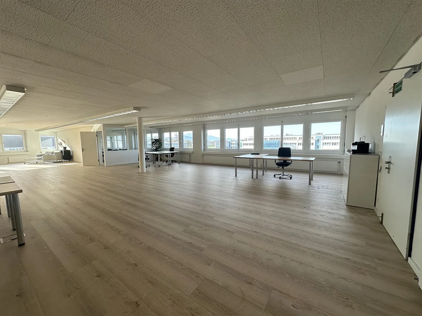 Spacious and bright office or practice - Photo 1 of 5