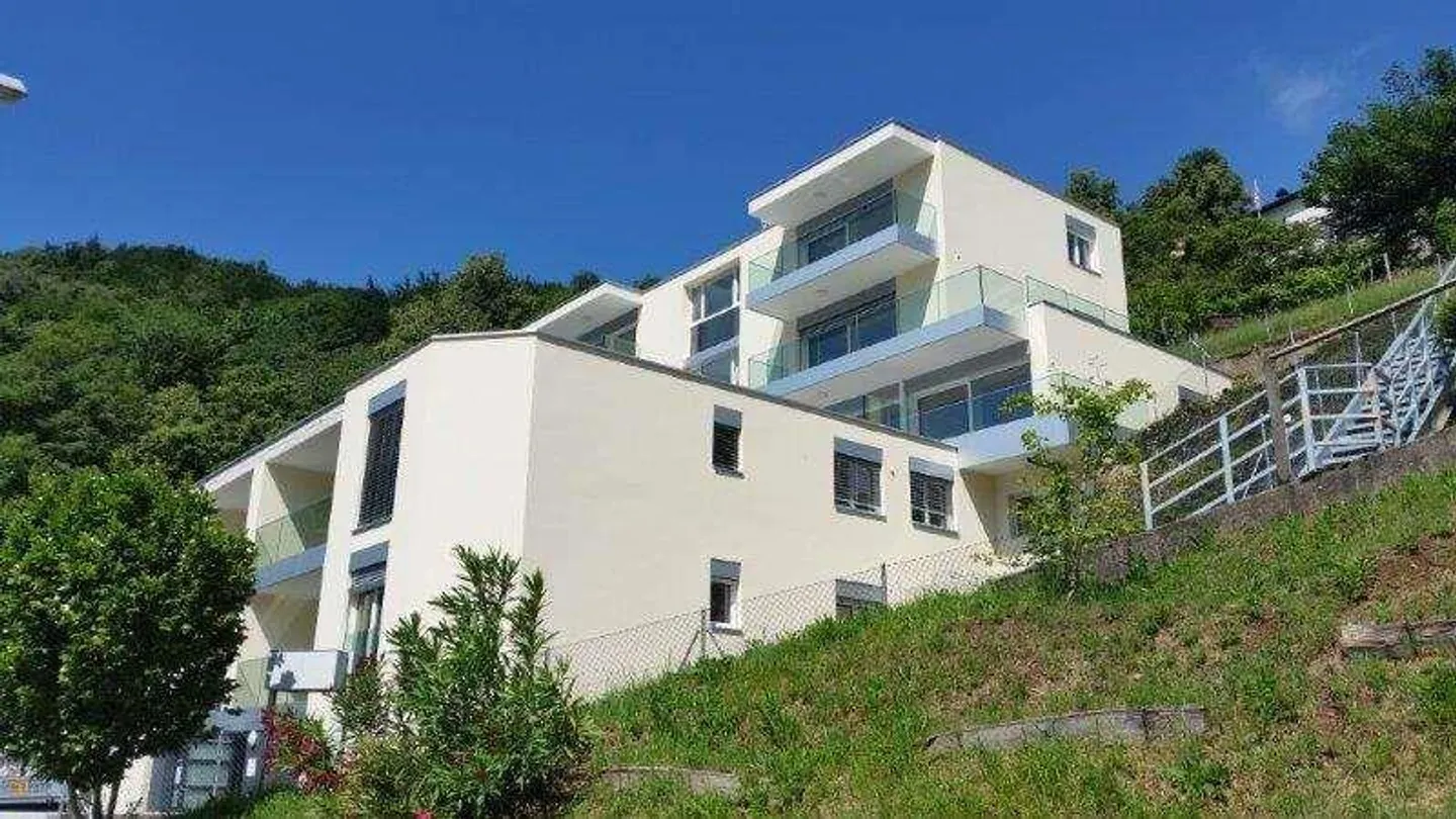 Wohnung 3.5 Zimmer mit Terrasse und Garten - Foto 1 von 8