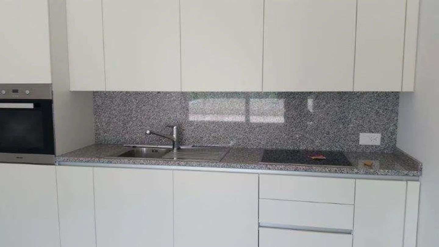 Wohnung 3.5 Zimmer mit Terrasse und Garten - Foto 5 von 8